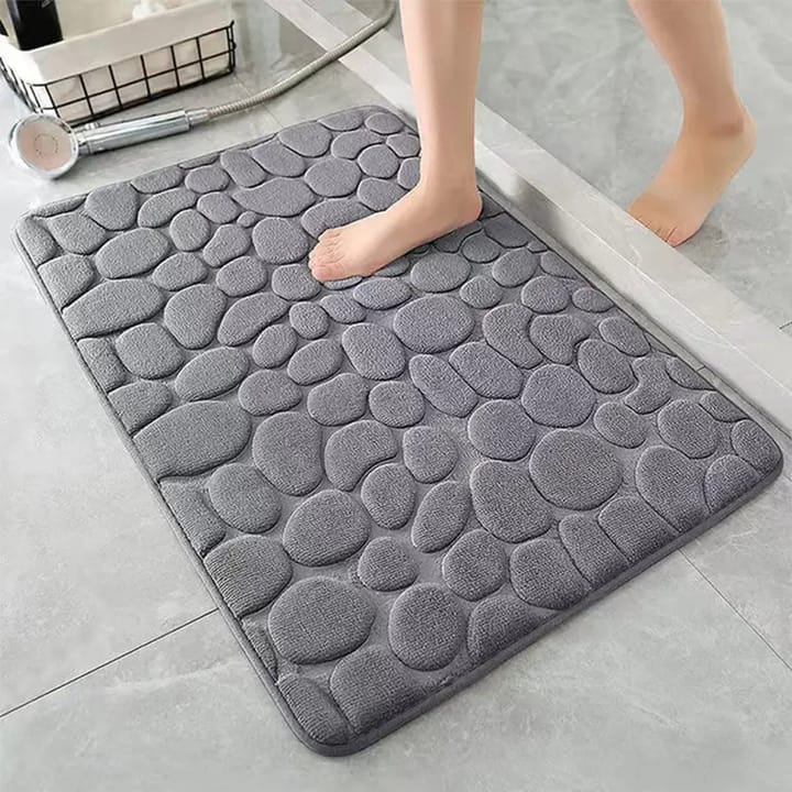 Cobblestone Embossed Plush Bath Mat, Gray